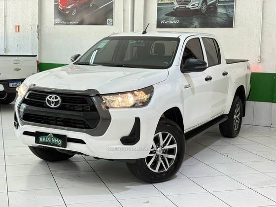 TOYOTA HILUX 2.8 D-4D TURBO DIESEL CD POWER PACK 4X4 AUTOMÁTICO